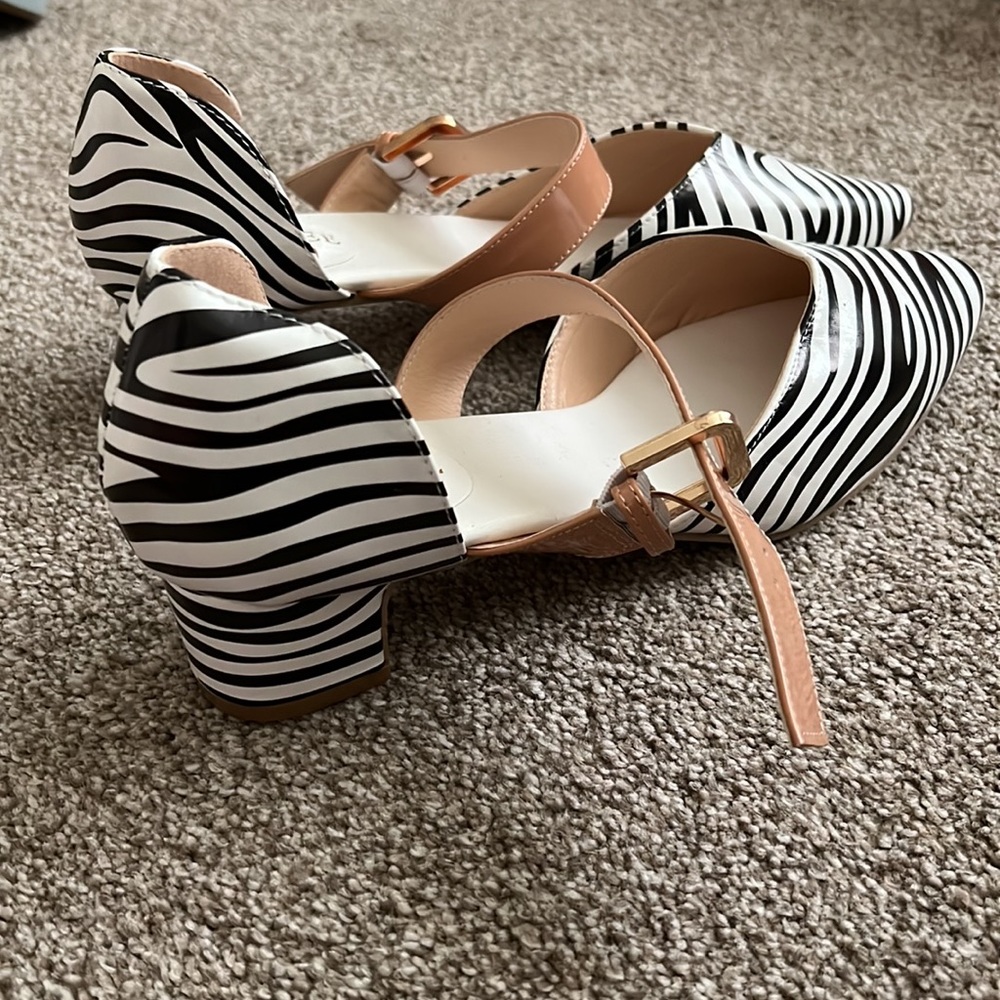 Tinstree Block Low Heel Pumps Pointed Toe Slip On… - image 4